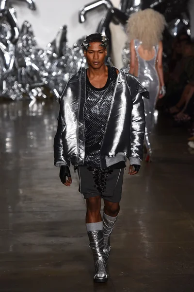 The Blonds fashion show during MADE Fashion Week — Stock Photo, Image