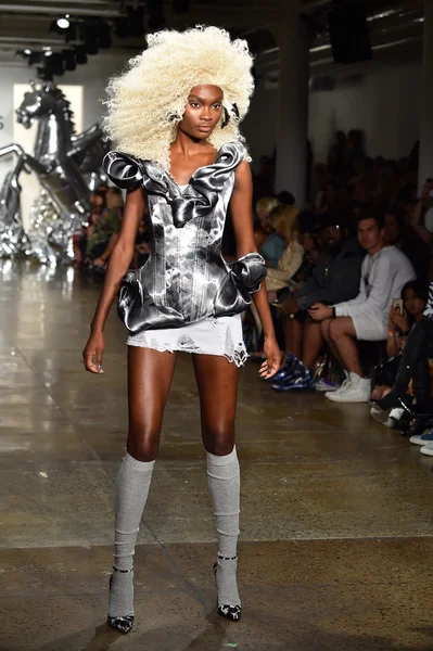 El desfile de moda Blonds durante MADE Fashion Week — Foto de Stock