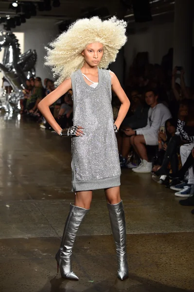 El desfile de moda Blonds durante MADE Fashion Week — Foto de Stock