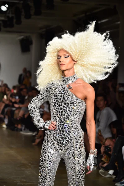 Phillipe Blond walks the runway at The Blonds fashion show — Stock Photo, Image