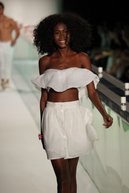  Kyboe! Defile sırasında New York Moda Haftası