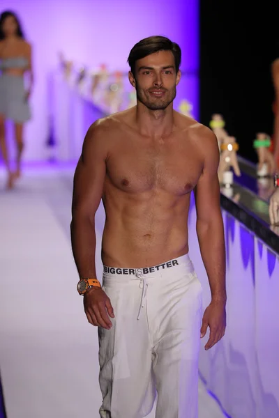 ¡KYBOE! desfile de moda durante la Semana de la Moda de Nueva York — Foto de Stock