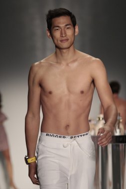  Kyboe! Defile sırasında New York Moda Haftası