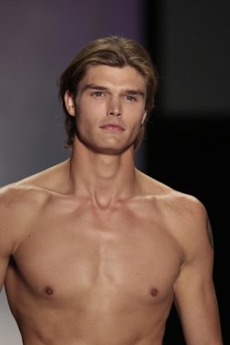 Kyboe! Defile sırasında New York Moda Haftası