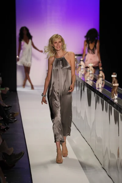 KYBOE! fashion show during New York Fashion Week — Stock Photo, Image