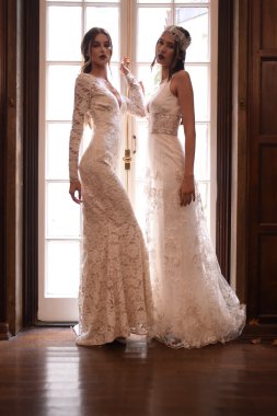 Claire Pettibone Four Seasons Koleksiyonu Vitrini 