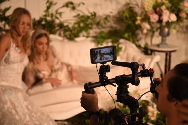 Claire Pettibone Four Seasons Koleksiyonu Vitrini 
