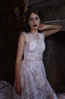 Claire Pettibone Four Seasons Koleksiyonu Vitrini