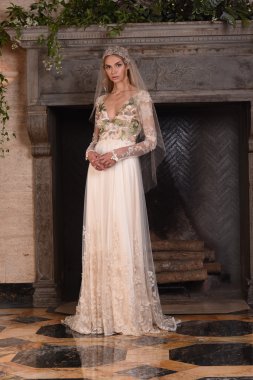  Claire Pettibone Four Seasons Katalog Fotoğraf Çekimi