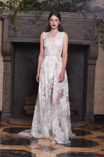 Claire Pettibone Four Seasons Catalog Photo Shoot — Stock Photo, Image