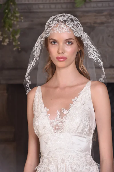 Claire Pettibone Four Seasons Catalog Photo Shoot — Stock Photo, Image