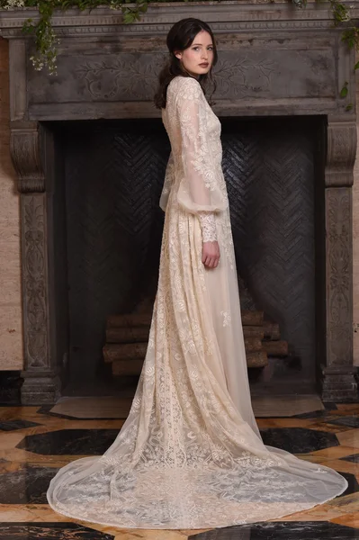 Claire Pettibone Four Seasons Catalog Photo Shoot — Stock Photo, Image