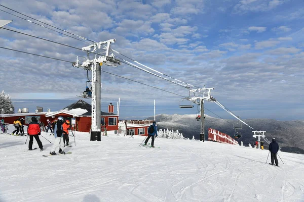 Sessellift Mit Menschen Skigebiet Stowe Vermont Blick Auf Die Berghänge — Stockfoto