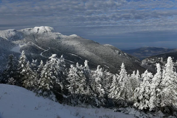 Ośrodek Narciarski Stowe Vermont Widok Stoki Górskie Mansfield Grudzień Świeży — Zdjęcie stockowe