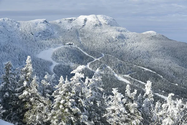 Estación Esquí Stowe Vermont Vista Las Pistas Montaña Mansfield Nieve —  Fotos de Stock