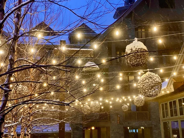 Empty Stowe Mountain Resort Spruce Peak Village Evening Time Begin — Stockfoto