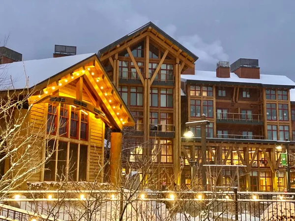 Leer Stowe Mountain Resort Fichte Gipfel Dorf Abend Anfang Dezember — Stockfoto