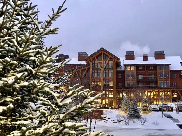 Leer Stowe Mountain Resort Fichte Gipfel Dorf Abend Anfang Dezember — Stockfoto