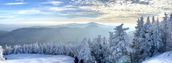 Vista Panoramica Sulle Montagne Splendide Cime Nella Giornata Sulla Neve — Foto Stock