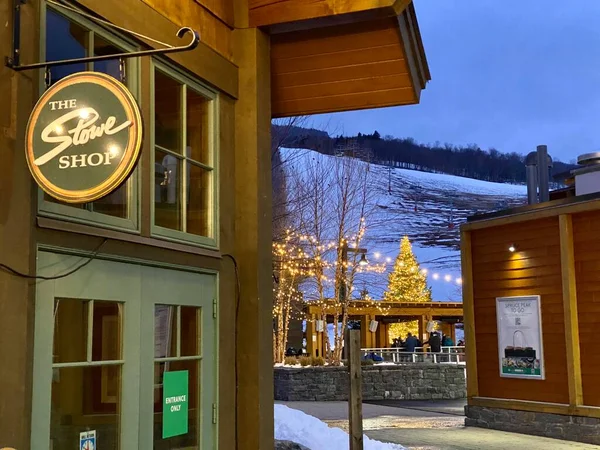 Stowe Shop Sign Empty Mountain Resort Spruce Peak Village Início — Fotografia de Stock