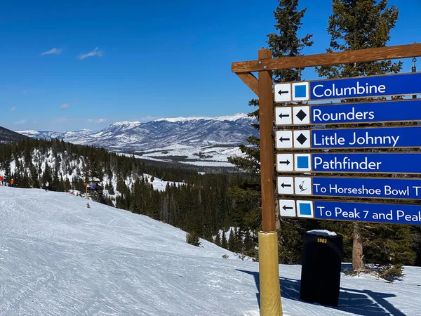 Breckenridge Ski Resort Colorado Scénická Zima Výhledy Slunný Den Značek — Stock fotografie