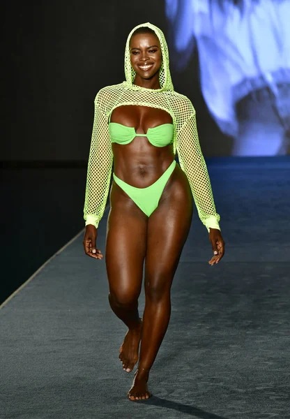 Miami Florida July Saje Nicole Walk Runway 2021 Sports Illustrated — 스톡 사진