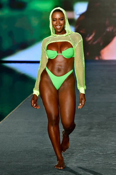 Miami Florida July Saje Nicole Walks Runway 2021 Sports Illustrated — Stock Fotó