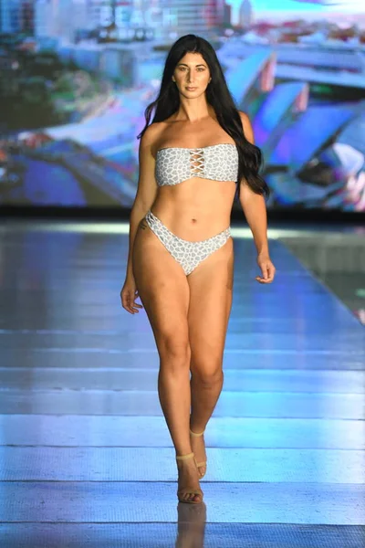 Miami Beach Florida July Model Walks Runway Bikini Beach Australia — Stock Photo, Image