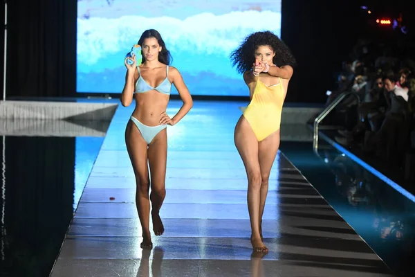 Miami Beaca Florida July Models Walk Breezy Swimwear Show Miami — 스톡 사진