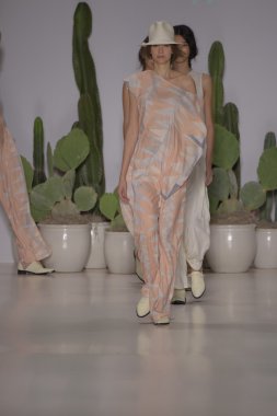 mara pist modelleri yürümek hoffman 2015 ilkbahar-yaz koleksiyonu