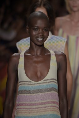 mara pist modelleri yürümek hoffman 2015 ilkbahar-yaz koleksiyonu