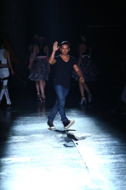 Tasarımcı prabal gurung