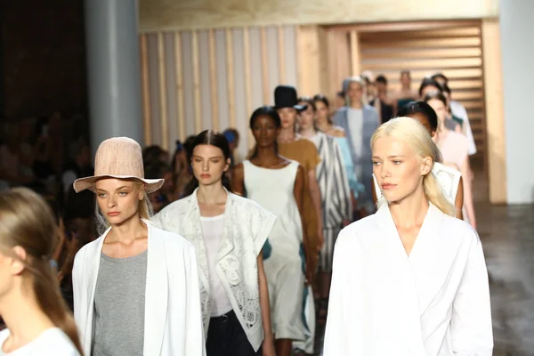 Models walk the runway finale at the Tibi fashion show — Stock Photo, Image