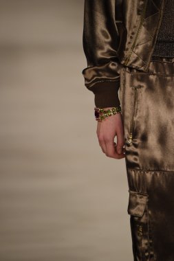 modeli pist yürür, ralph lauren defile