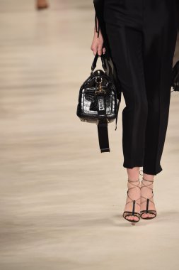 modeli pist yürür, ralph lauren defile
