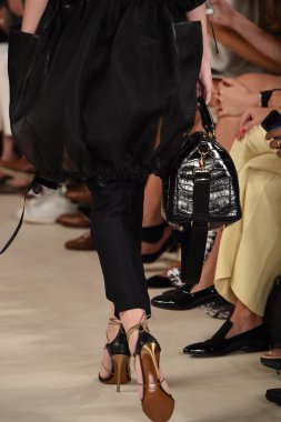 modeli pist yürür, ralph lauren defile