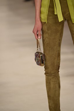 modeli pist yürür, ralph lauren defile