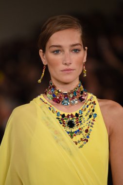 modeli pist yürür, ralph lauren defile