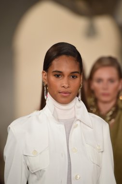 modelleri pistin final yürümek, ralph lauren defile