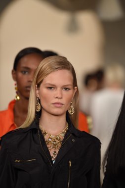modelleri pistin final yürümek, ralph lauren defile