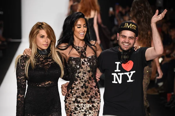 Models and Michael Costello at MTCostello Spring Summer 2015 presentation — Stock Photo, Image