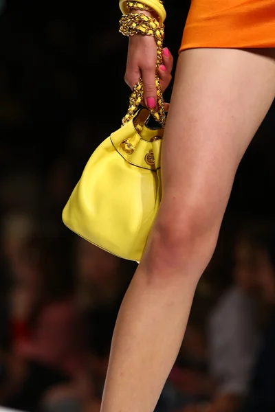 Model walks the runway during the Moschino show — Stock Photo, Image