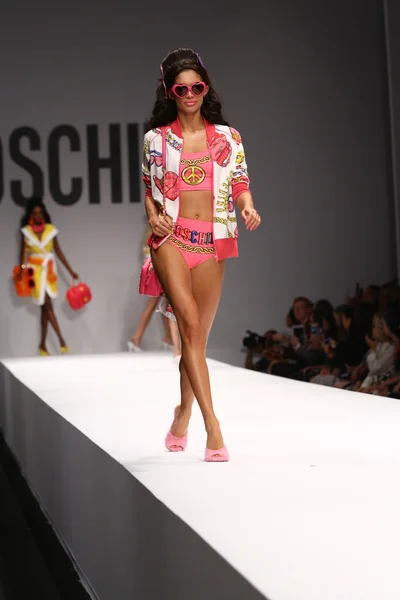 Model walks the runway during the Moschino show — Stock Photo, Image