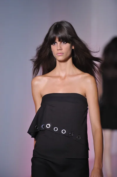 Model walks the runway during the Costume National show — Stock Photo, Image