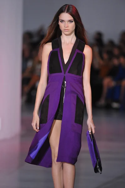 Model walks the runway during the Costume National show — Stock Photo, Image