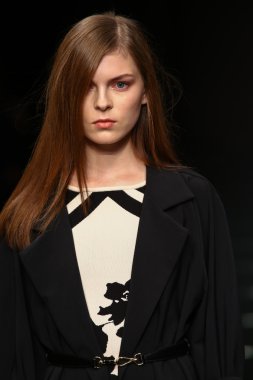 modeli pist yürür sırasında önizleme göster