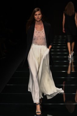 modeli pist yürür sırasında önizleme göster