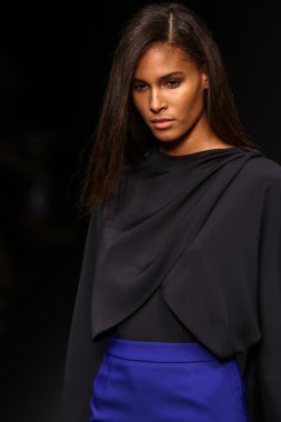 modeli pist yürür sırasında önizleme göster