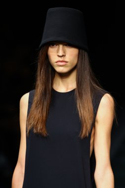 modeli pist yürür sırasında önizleme göster