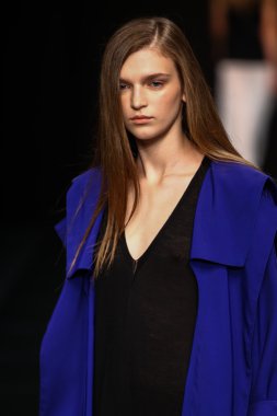 modeli pist yürür sırasında önizleme göster